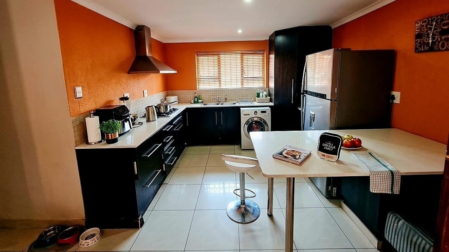 4 Bedroom Property for Sale in Tlhabane West North West